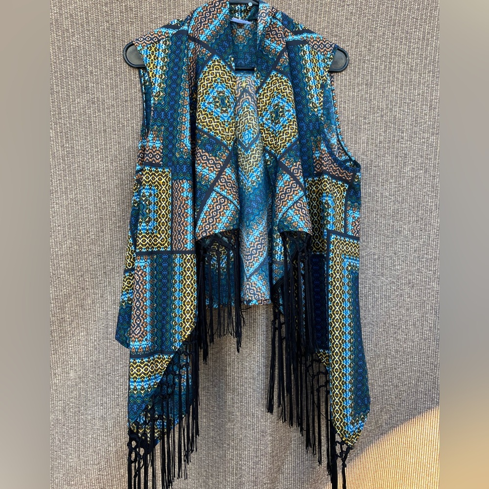 Wrangler Sleeveless Open Front Waterfall Shawl With Fringe Sz XL